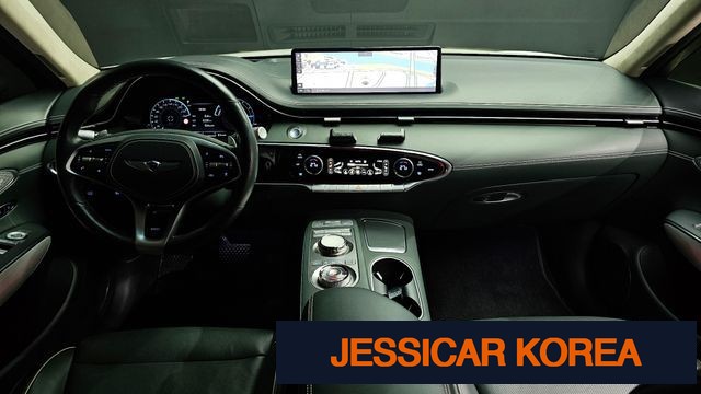 2022 Genesis Electrified GV70 - Thumbnail 3