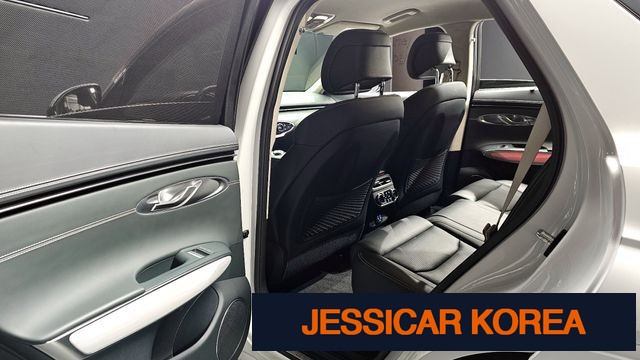 2022 Genesis Electrified GV70 - Thumbnail 16