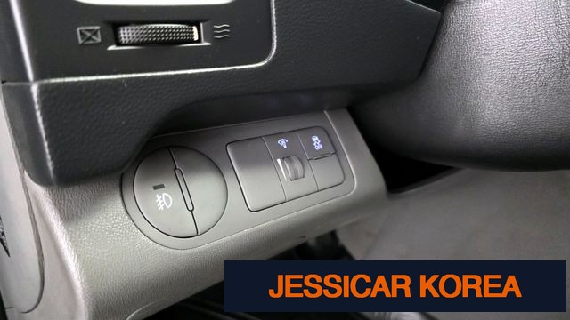 2017 Hyundai Grand Starex - Thumbnail 7