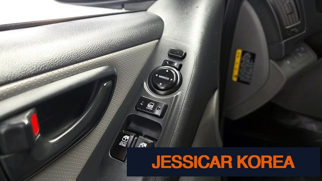 2017 Hyundai Grand Starex - Thumbnail 9