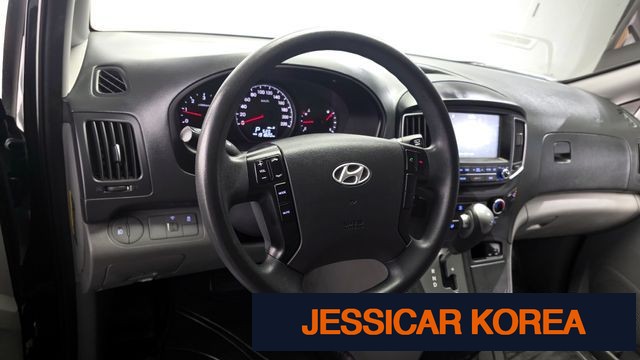 2017 Hyundai Grand Starex - Thumbnail 18