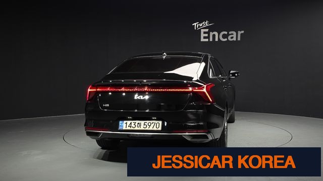 2023 Kia K8 - Thumbnail 3