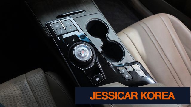 2023 Kia K8 - Thumbnail 6