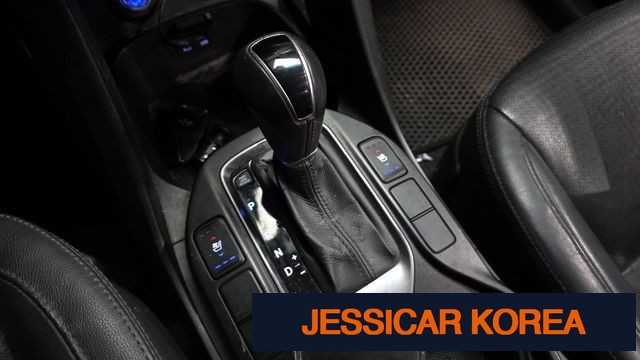 2014 Hyundai Santa Fe DM - Thumbnail 14