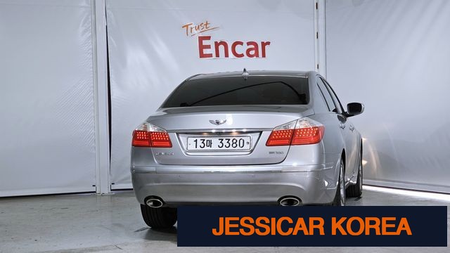 2009 Hyundai Genesis - Thumbnail 13