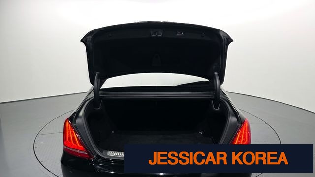 2016 Genesis EQ900 - Thumbnail 16