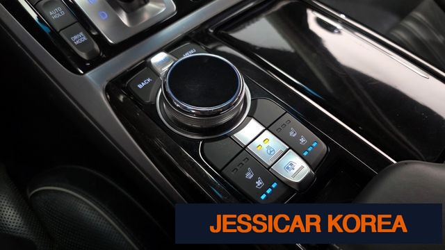 2016 Genesis EQ900 - Thumbnail 18