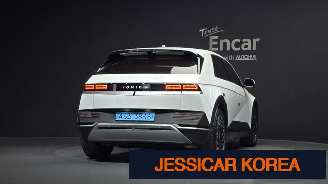 2023 Hyundai Ioniq 5 - Thumbnail 4