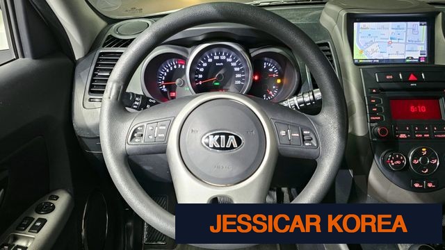 2013 Kia soul - Thumbnail 2
