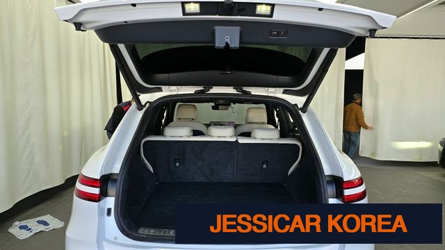 2022 Genesis Electrified GV70 - Thumbnail 7