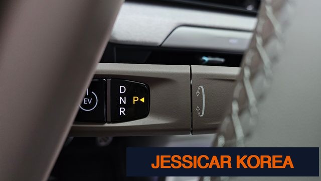 2027 Kia EV4 - Thumbnail 7