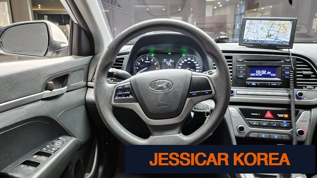 2017 Hyundai Avante AD - Thumbnail 11