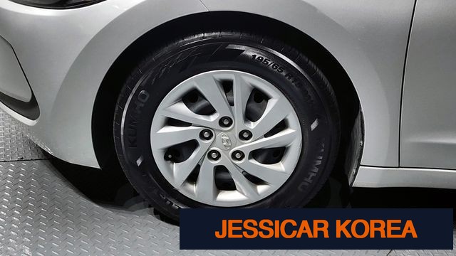 2017 Hyundai Avante AD - Thumbnail 20