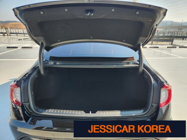 2021 Hyundai Sonata (DN8) - Thumbnail 18