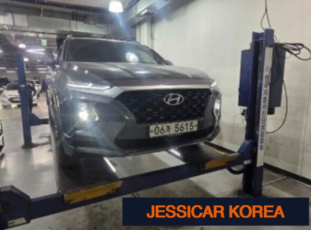 2019 Hyundai Santa Fe TM - Thumbnail 2
