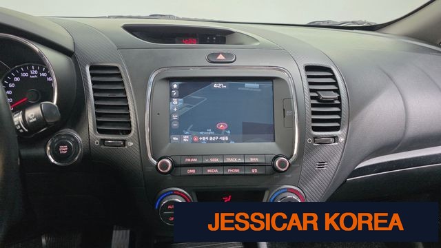 2016 Kia The New K3 - Thumbnail 10