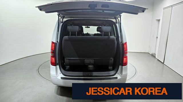2019 Hyundai The New Grand Starex - Thumbnail 9