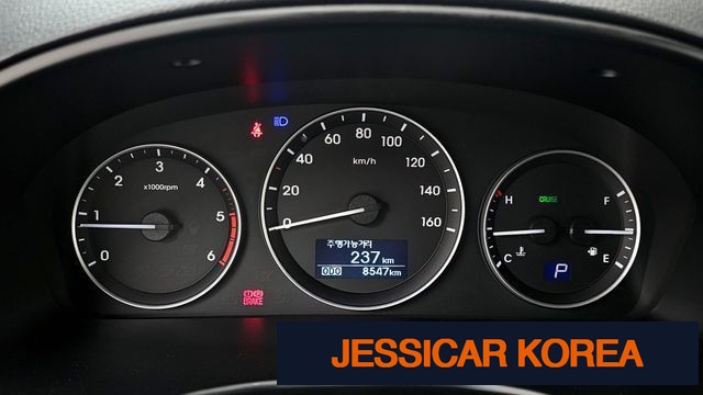 2019 Hyundai The New Grand Starex - Thumbnail 18