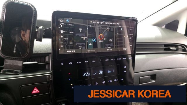 2024 Hyundai Staria - Thumbnail 6