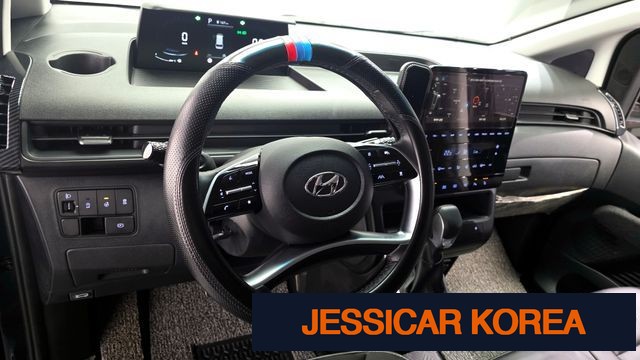2024 Hyundai Staria - Thumbnail 7
