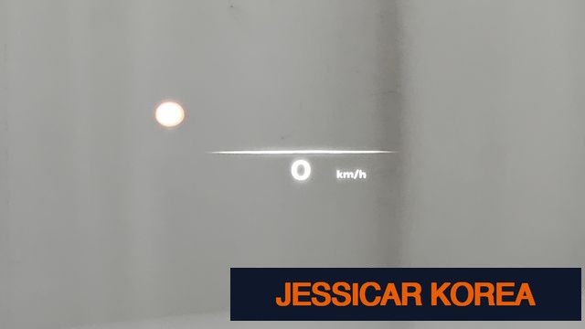 2025 Genesis GV70 - Thumbnail 12