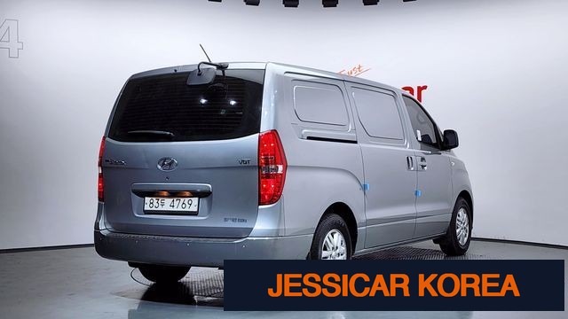 2019 Hyundai The New Grand Starex - Thumbnail 10