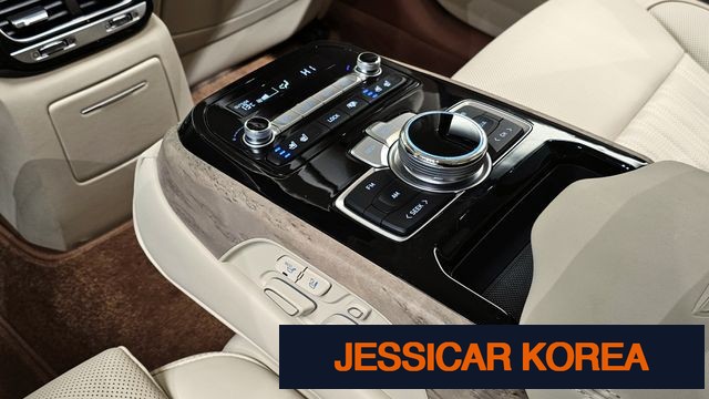 2021 Genesis G90 - Thumbnail 12