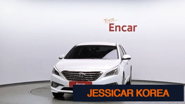 2015 Hyundai LF Sonata - Thumbnail 9