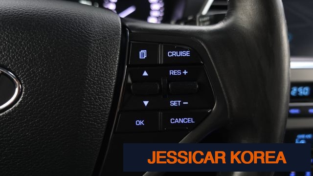 2015 Hyundai LF Sonata - Thumbnail 12