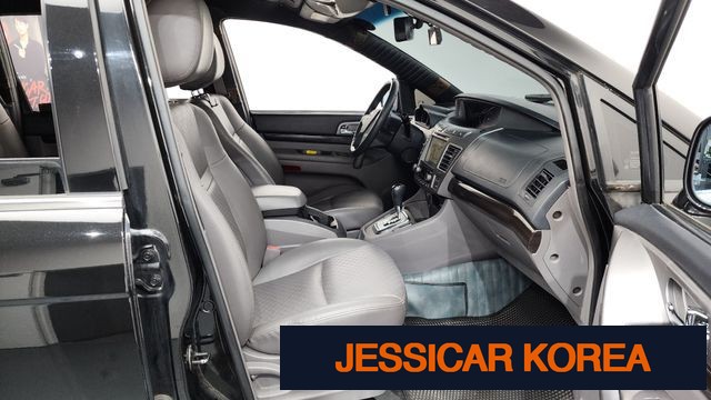 2016 KG Mobility Korando Turismo - Thumbnail 15