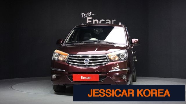 2015 KG Mobility Korando Turismo - Thumbnail 6