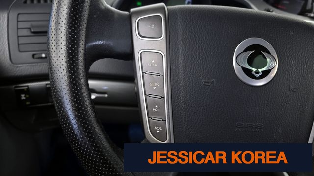 2015 KG Mobility Korando Turismo - Thumbnail 13