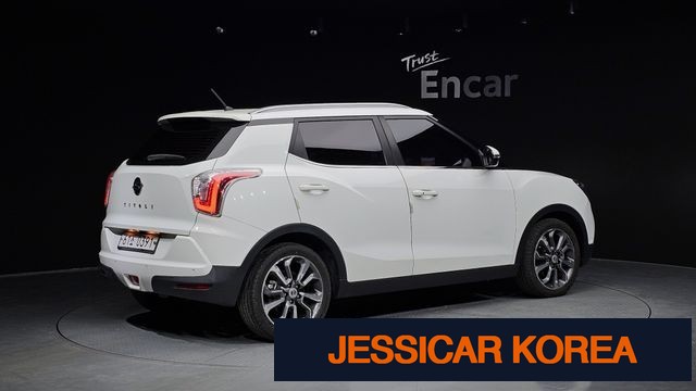 2016 KG Mobility Tivoli - Thumbnail 9