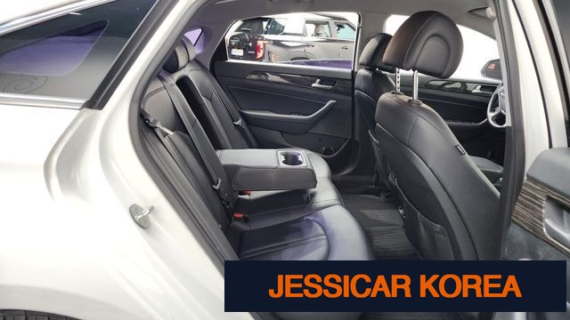 2015 Hyundai LF Sonata - Thumbnail 4