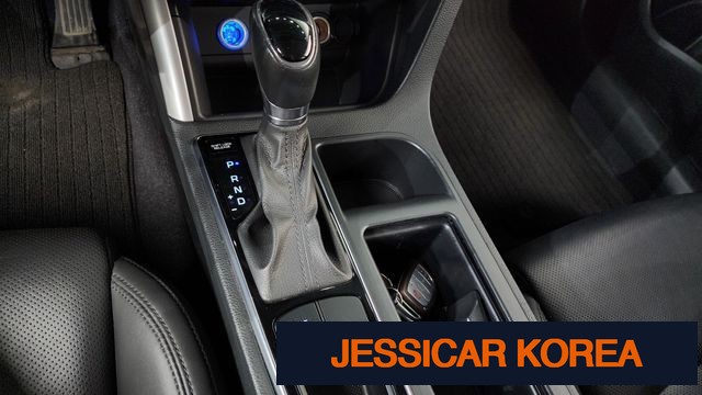 2015 Hyundai LF Sonata - Thumbnail 9
