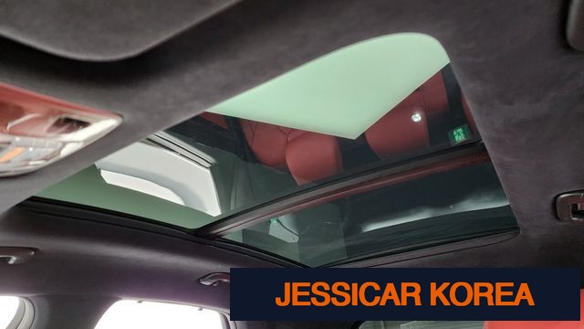 2021 Genesis GV70 - Thumbnail 20