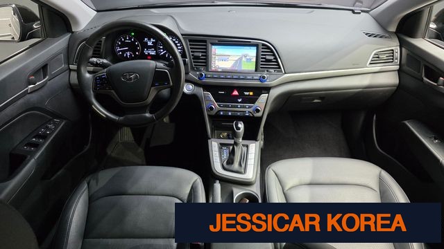 2016 Hyundai Avante AD - Thumbnail 10