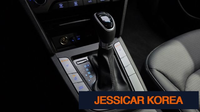 2016 Hyundai Avante AD - Thumbnail 16