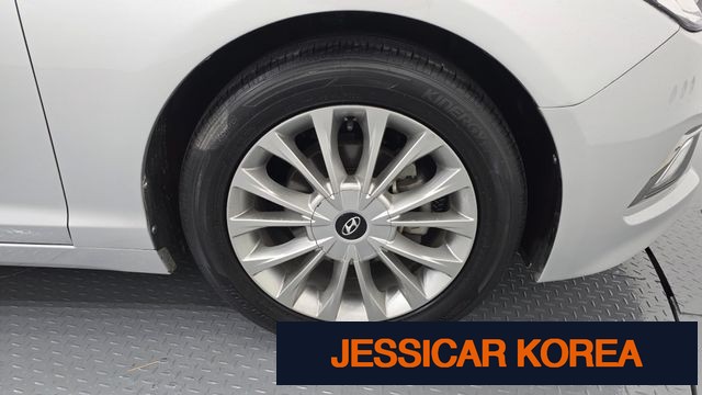 2015 Hyundai LF Sonata - Thumbnail 5