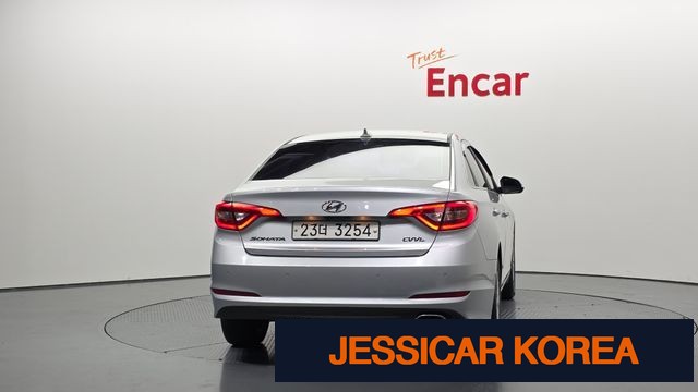 2015 Hyundai LF Sonata - Thumbnail 13