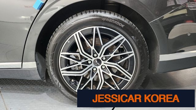 2022 Genesis G90 (RS4) - Thumbnail 10