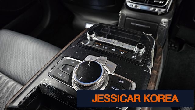 2021 Genesis G90 - Thumbnail 2