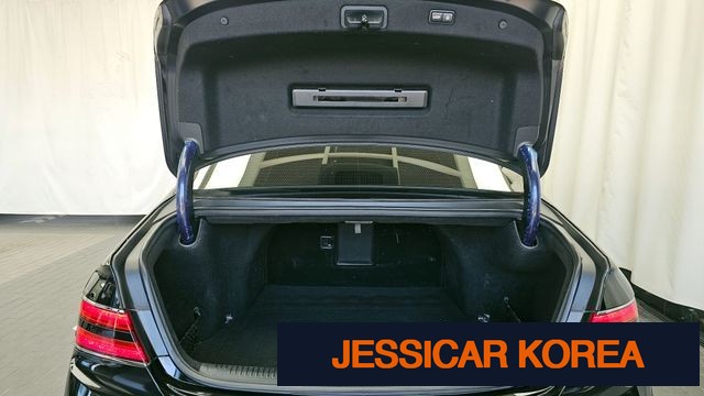 2021 Genesis G90 - Thumbnail 20
