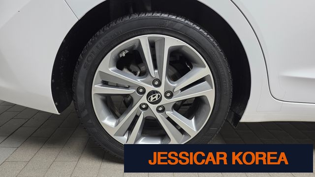 2018 Hyundai Avante AD - Thumbnail 2