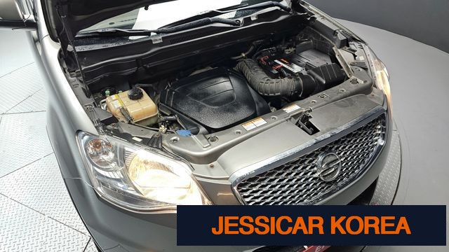 2012 KG Mobility Korando C - Thumbnail 3