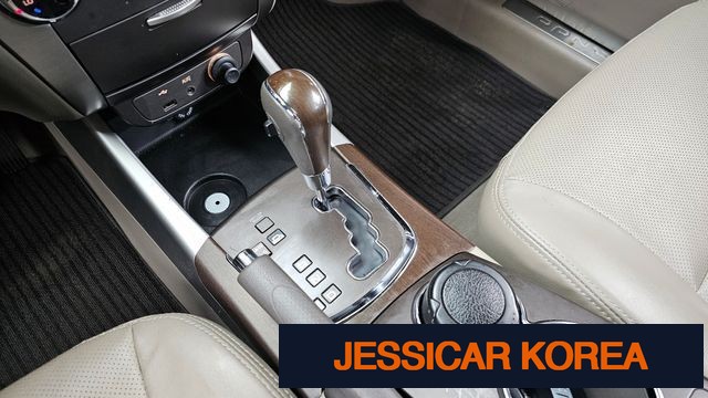 2012 KG Mobility Korando C - Thumbnail 18