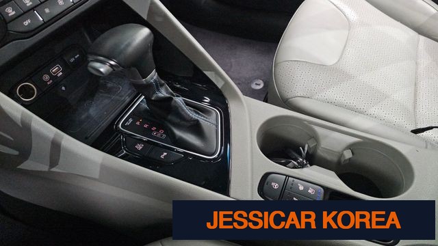 2018 Kia Niro - Thumbnail 8