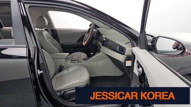 2018 Kia Niro - Thumbnail 14