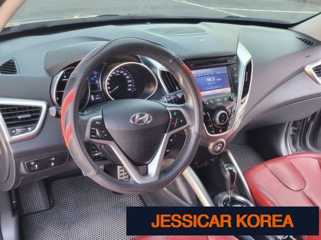 2012 Hyundai Veloster - Thumbnail 5