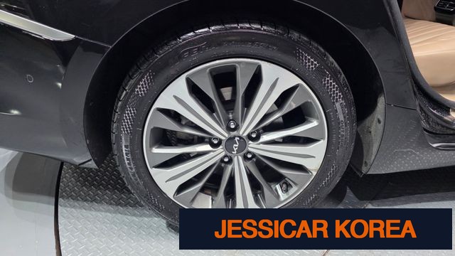 2023 Kia K8 Hybrid - Thumbnail 11